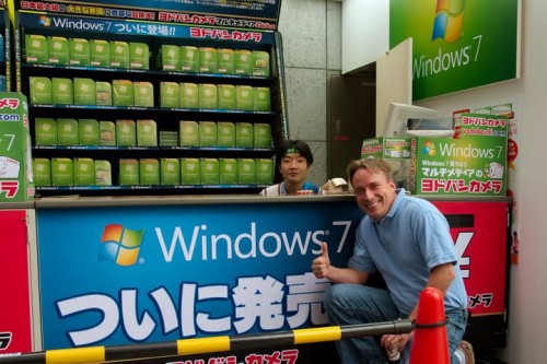 Criador do Linux, Linus, comemora o lançamento do Windows 7